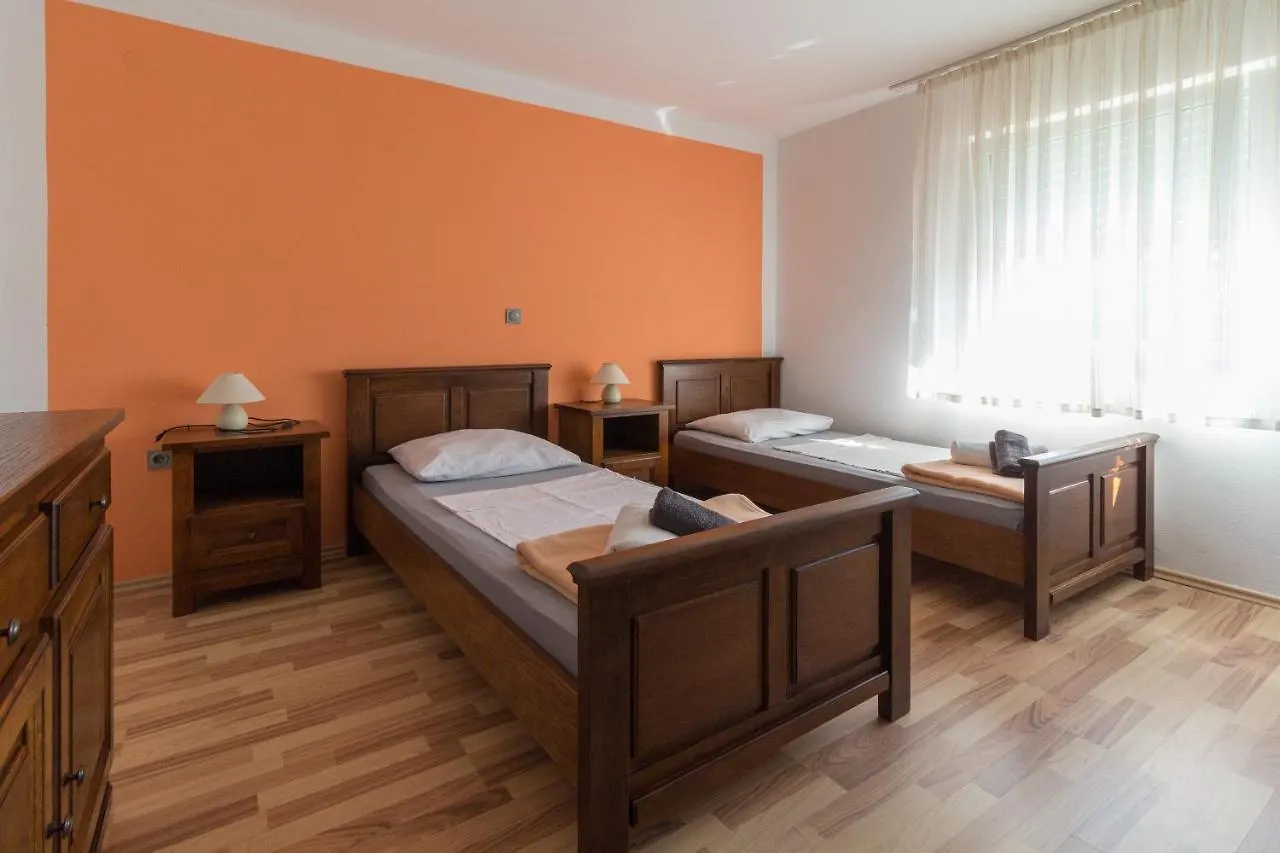 Spacious Villa Malina With Pool - By Ta Leut Agency Privlaka  0*, Privlaka (Zadar) Kroatien